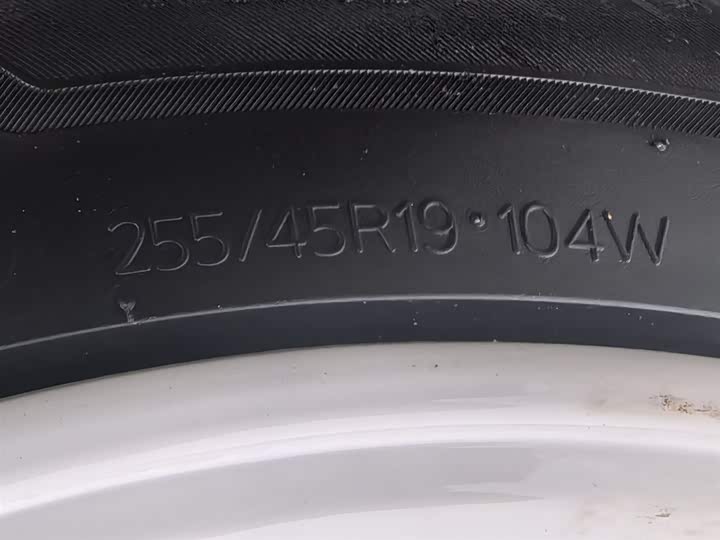 Фото 24 - Tesla Model Y