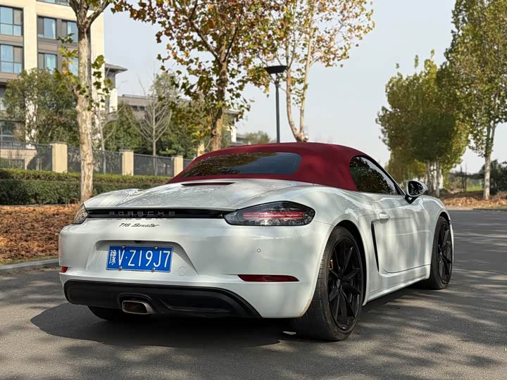 Фото 8 - Porsche 718