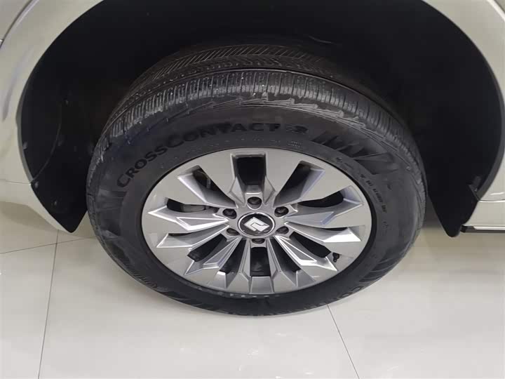 Фото 26 - Tank 500 Hybrid