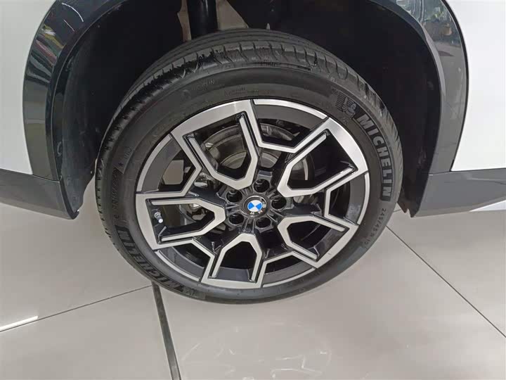 Фото 26 - BMW X1