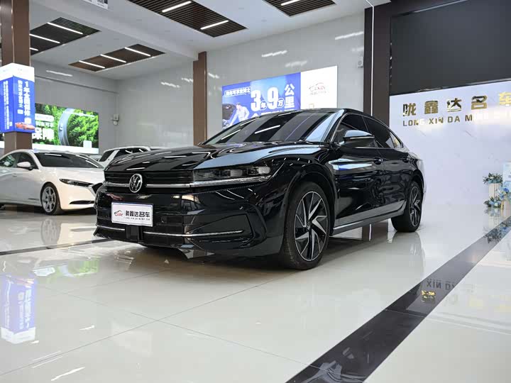 Фото 1 - Volkswagen Magotan