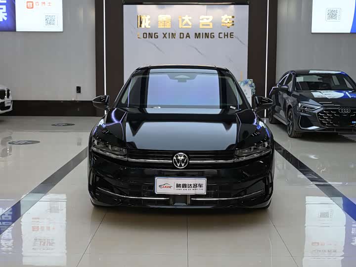 Фото 2 - Volkswagen Magotan