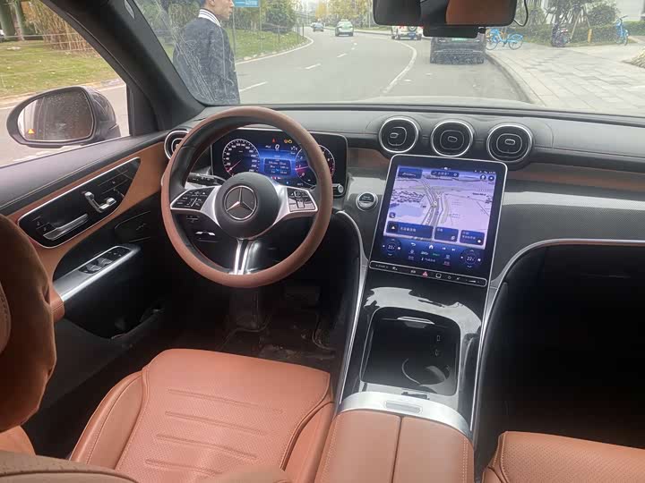 Фото 8 - Mercedes-Benz GLC-Class