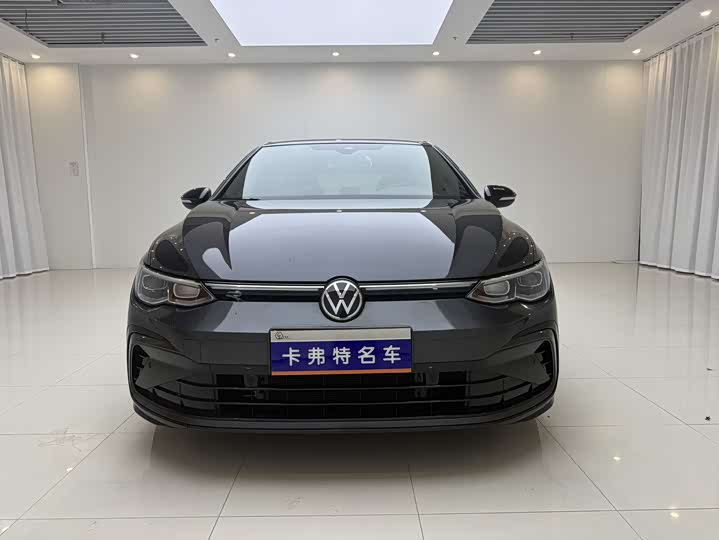 Фото 2 - Volkswagen Golf
