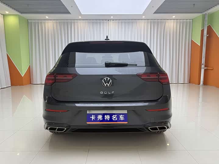 Фото 20 - Volkswagen Golf