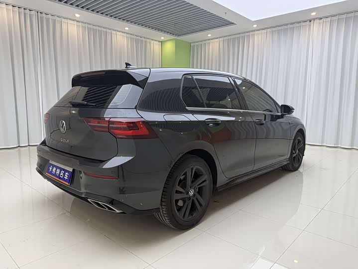 Фото 21 - Volkswagen Golf