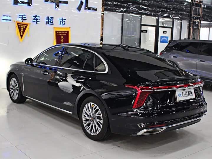 Фото 14 - Hongqi H5