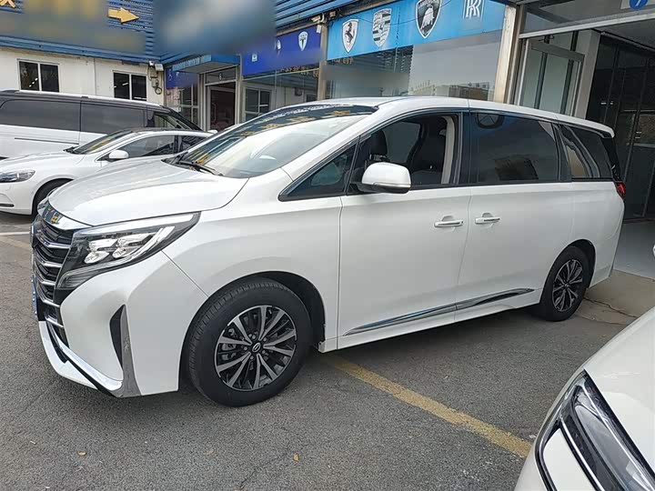 Фото 5 - GAC Trumpchi M8