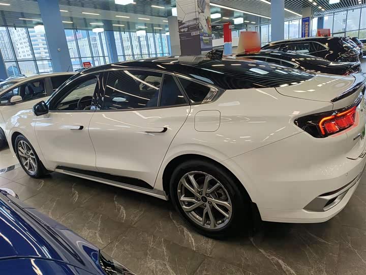 Фото 5 - Ford Mondeo