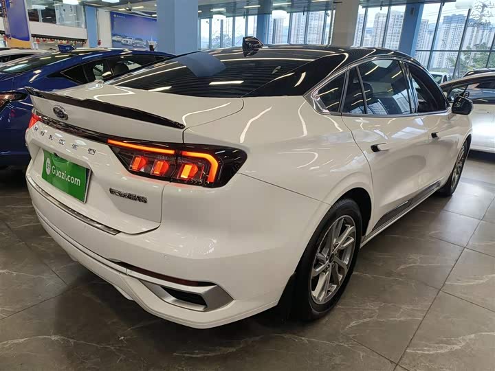 Фото 7 - Ford Mondeo