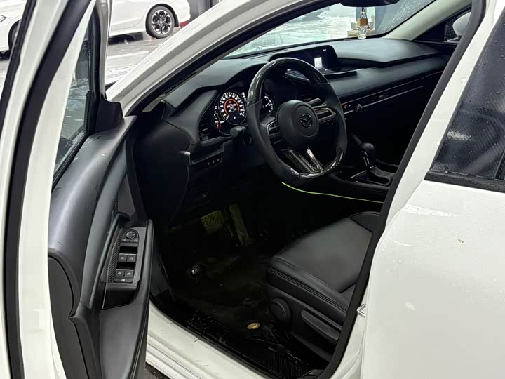 Фото 5 - Mazda 3 (Axela)