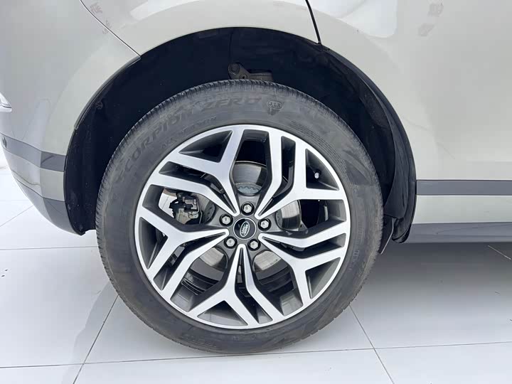 Фото 24 - Land Rover Range Rover Evoque L