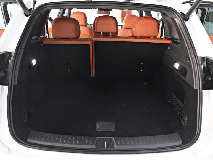 Фото 11 - LiXiang L6