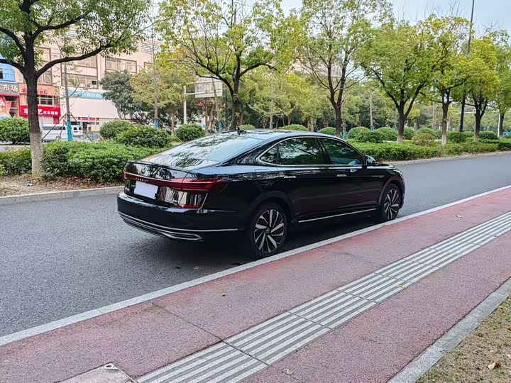 Фото 3 - Volkswagen Passat