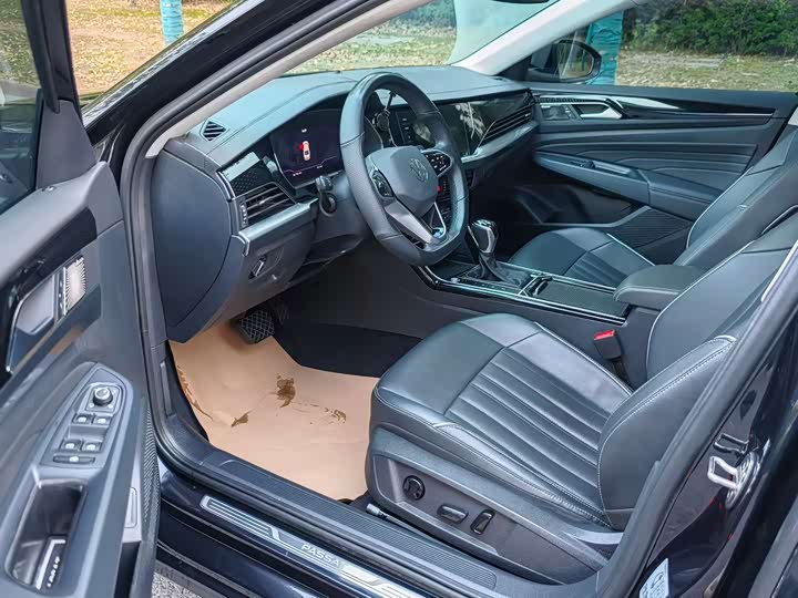 Фото 4 - Volkswagen Passat