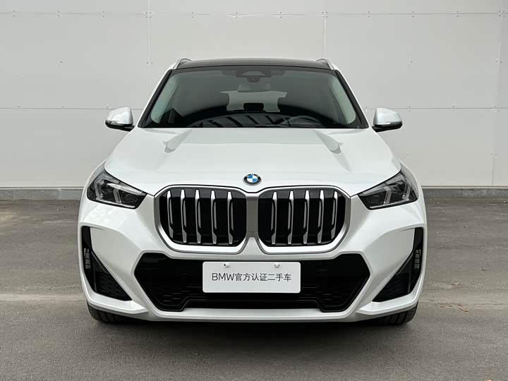 Фото 2 - BMW X1