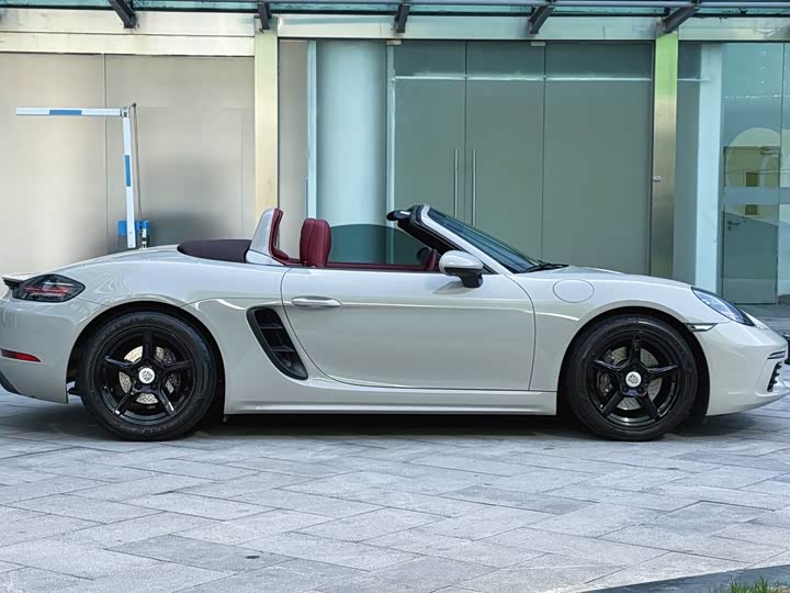 Фото 17 - Porsche 718