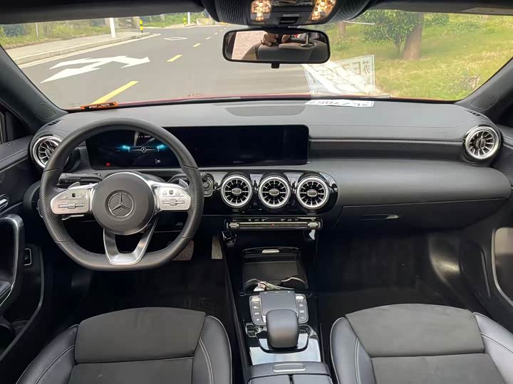 Фото 11 - Mercedes-Benz A-Class