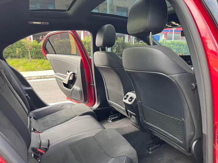 Фото 13 - Mercedes-Benz A-Class