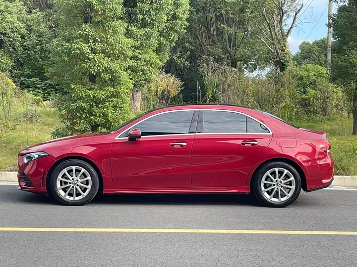 Фото 7 - Mercedes-Benz A-Class