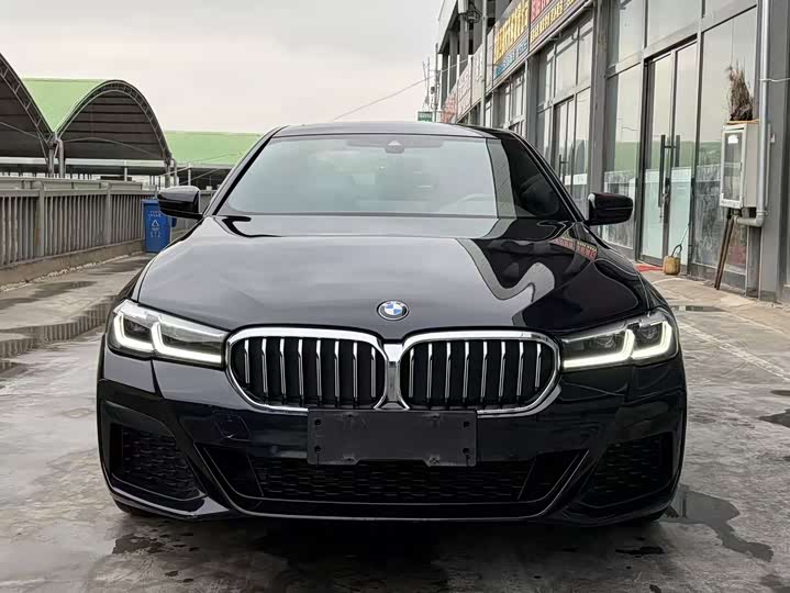Фото 2 - BMW 5 Series