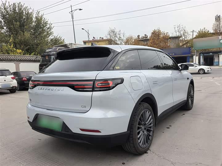 Фото 10 - Leapmotor C11