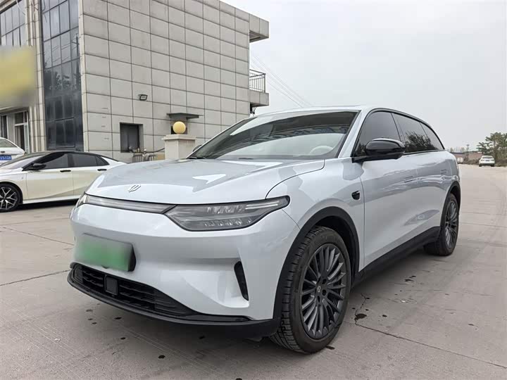 Фото 2 - Leapmotor C11