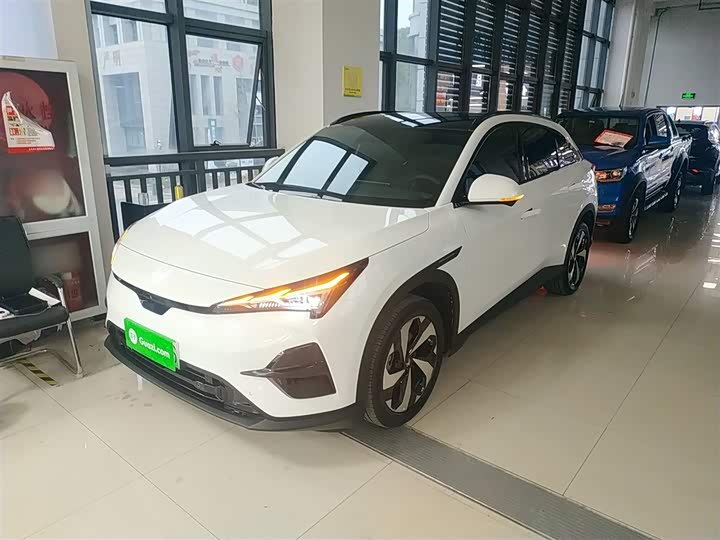 Фото 1 - BAIC Arcfox Alpha T5