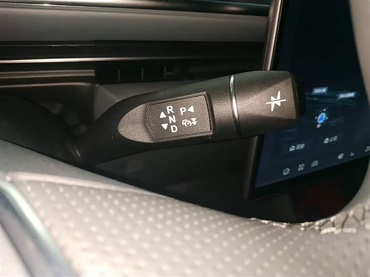 Фото 14 - BAIC Arcfox Alpha T5