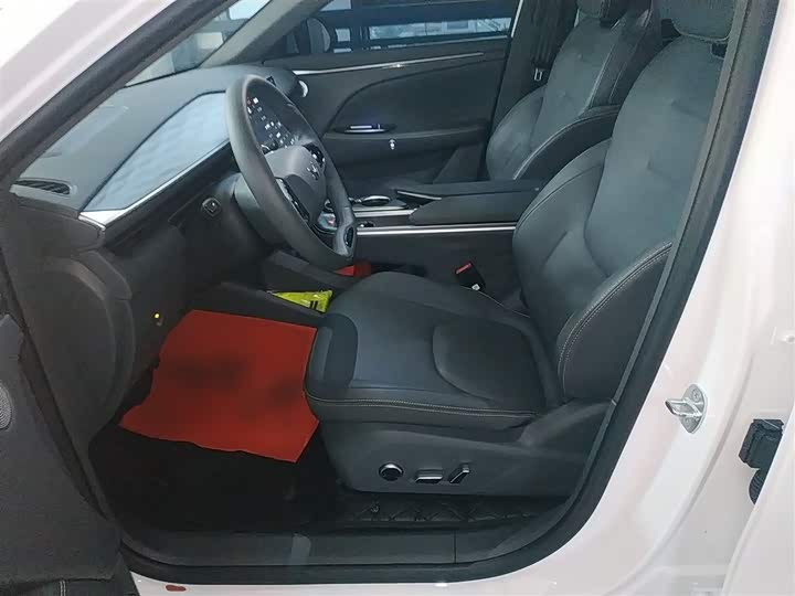 Фото 15 - BAIC Arcfox Alpha T5