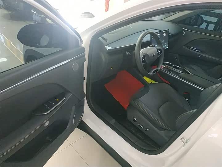 Фото 16 - BAIC Arcfox Alpha T5