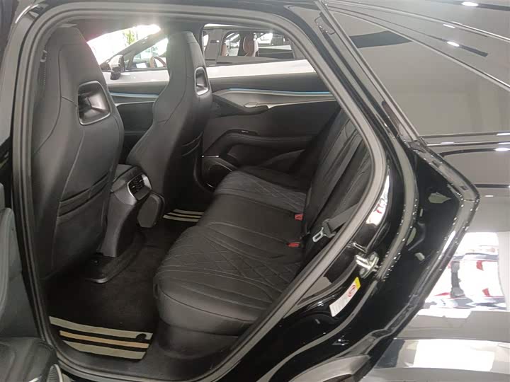 Фото 17 - BYD Sea Lion 07 EV