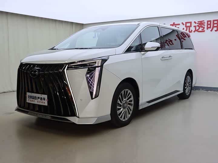 Фото 1 - GAC Trumpchi M8