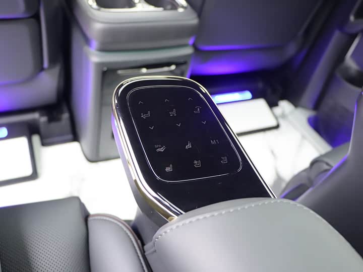 Фото 16 - GAC Trumpchi M8