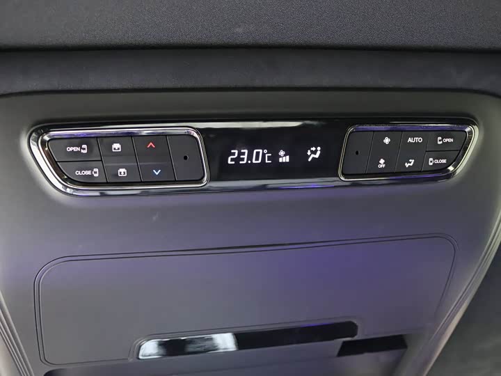 Фото 17 - GAC Trumpchi M8