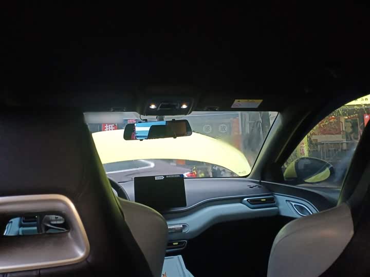 Фото 17 - BYD Seagull