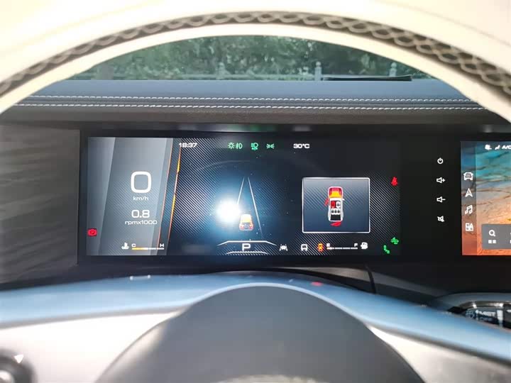 Фото 4 - Tank 300