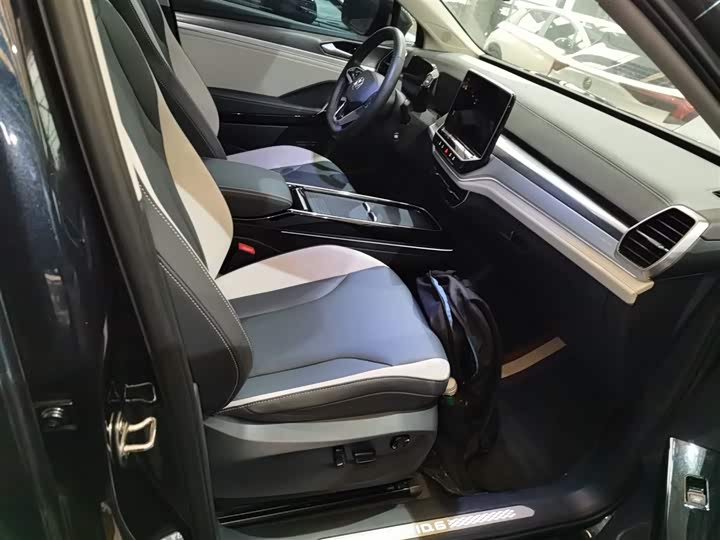 Фото 17 - Volkswagen ID.6 Crozz