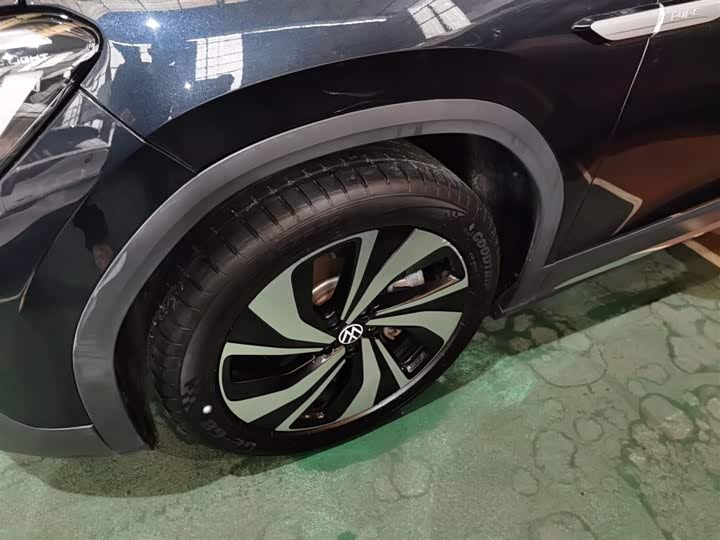 Фото 25 - Volkswagen ID.6 Crozz