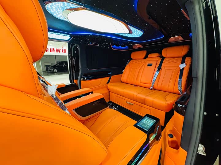 Фото 12 - Mercedes-Benz Vito