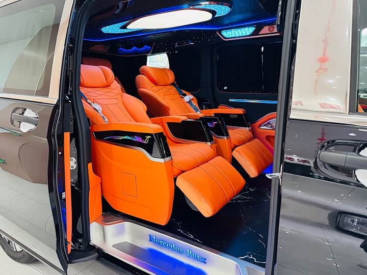 Фото 9 - Mercedes-Benz Vito