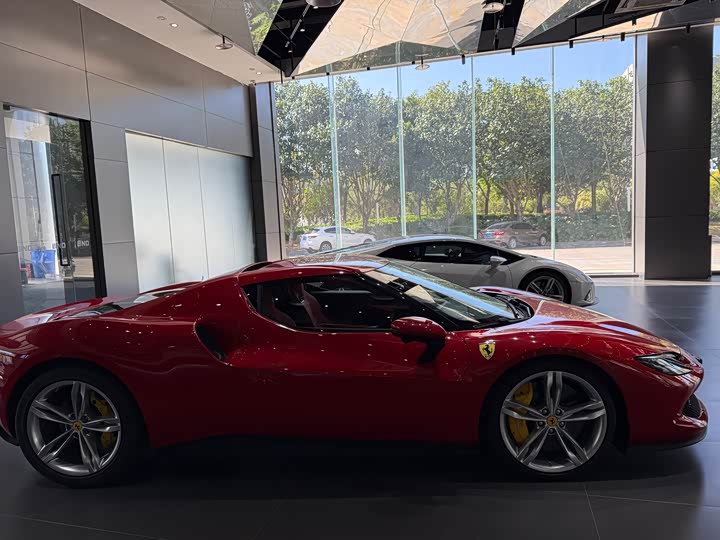 Фото 11 - Ferrari 296