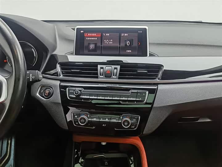 Фото 12 - BMW X2