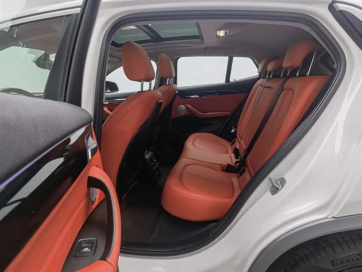 Фото 15 - BMW X2