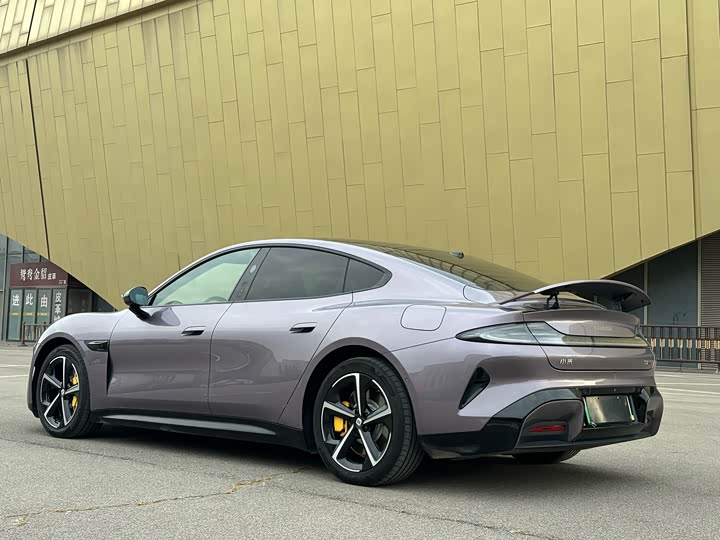 Фото 4 - Xiaomi SU7