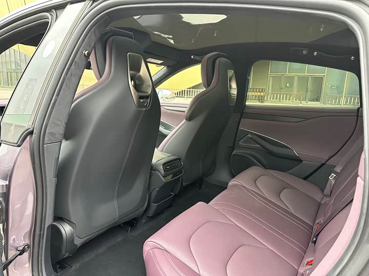 Фото 8 - Xiaomi SU7