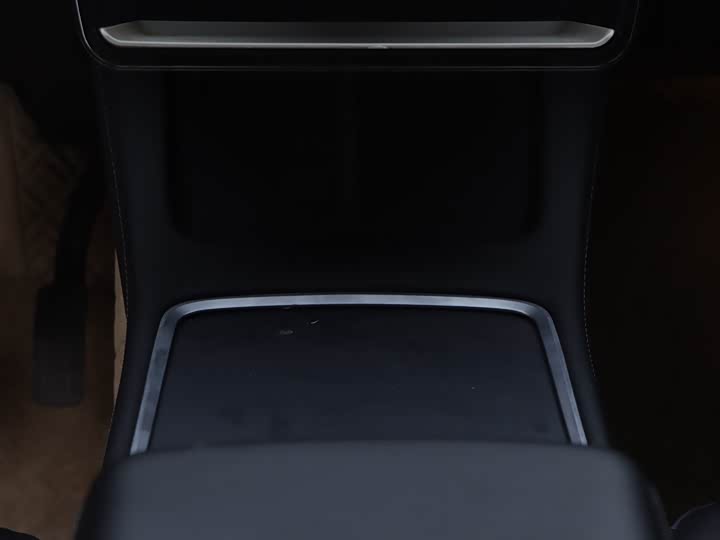 Фото 18 - Tesla Model Y