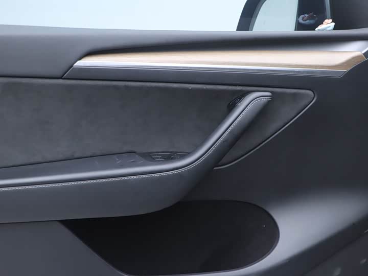 Фото 6 - Tesla Model Y