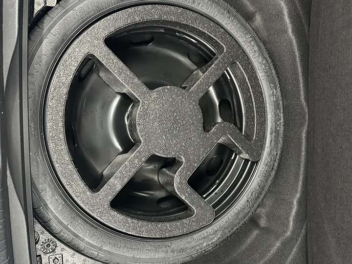 Фото 17 - Volkswagen Golf