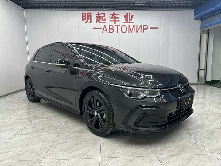 Фото 2 - Volkswagen Golf
